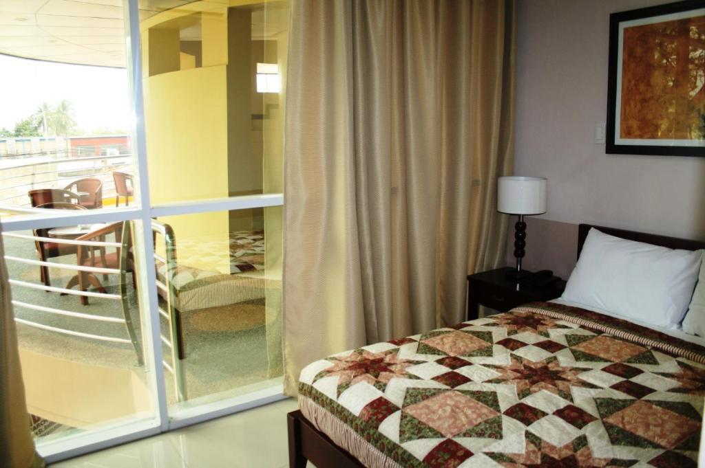 Princess Madison Hotel Angeles Quarto foto