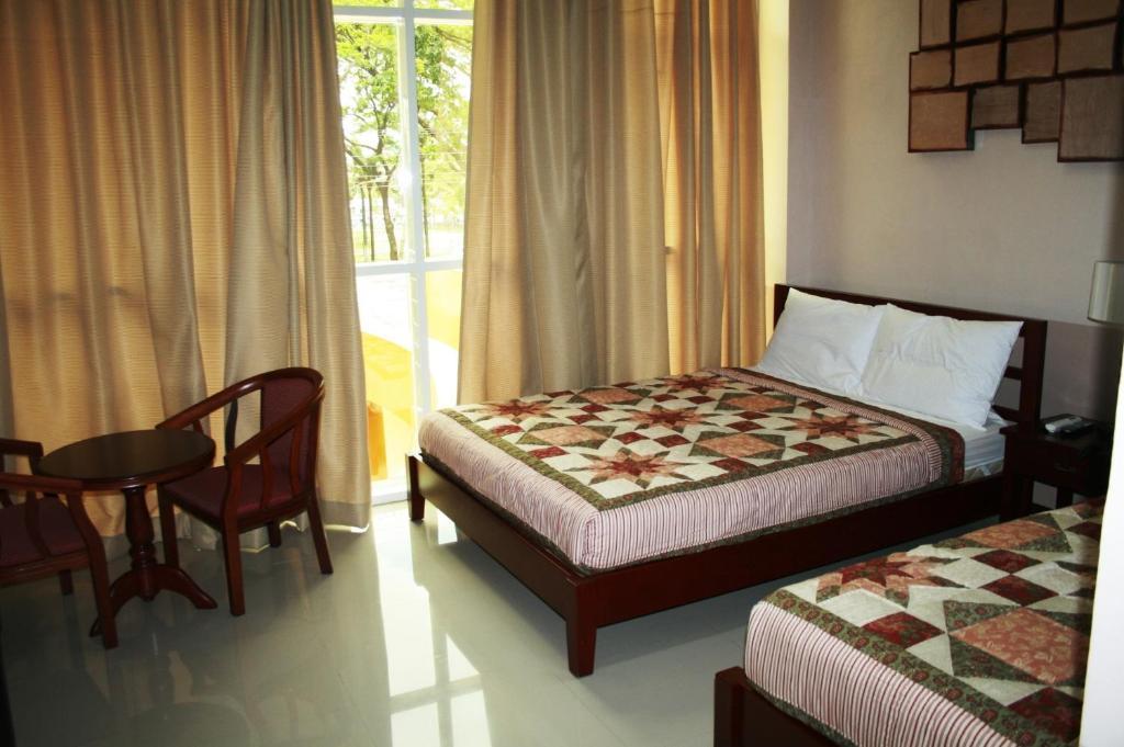 Princess Madison Hotel Angeles Quarto foto