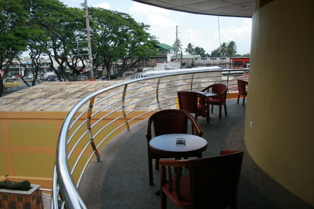 Princess Madison Hotel Angeles Exterior foto