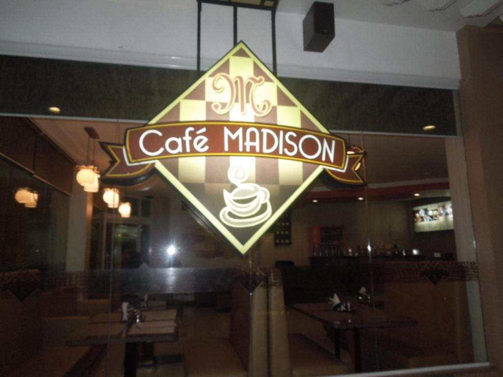 Princess Madison Hotel Angeles Exterior foto